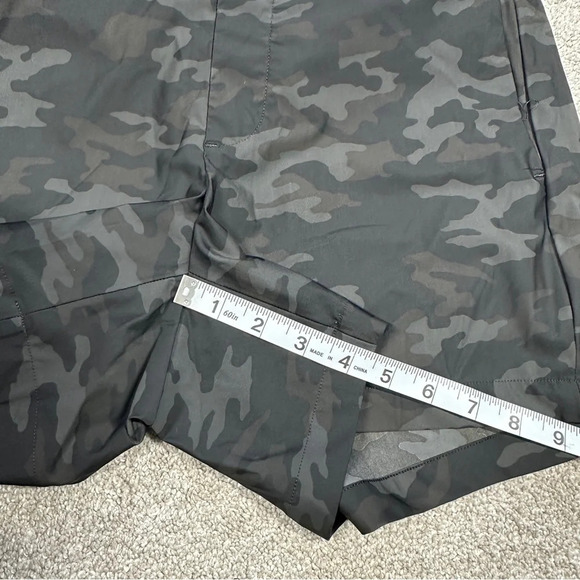 Spanx Sunshine Shorts Pull On 4" UPF 50+ Quick Dry in Camouflage Size M - Picture 13 of 14